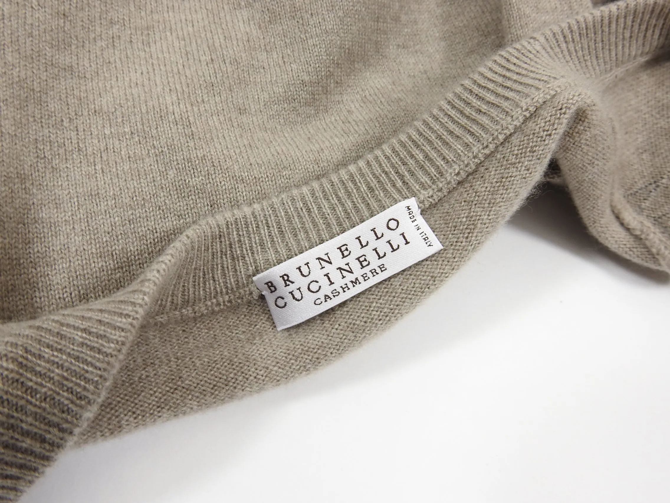 Brunello Cucinelli Taupe Cashmere BeadV-Neck Sweater Top - S / M