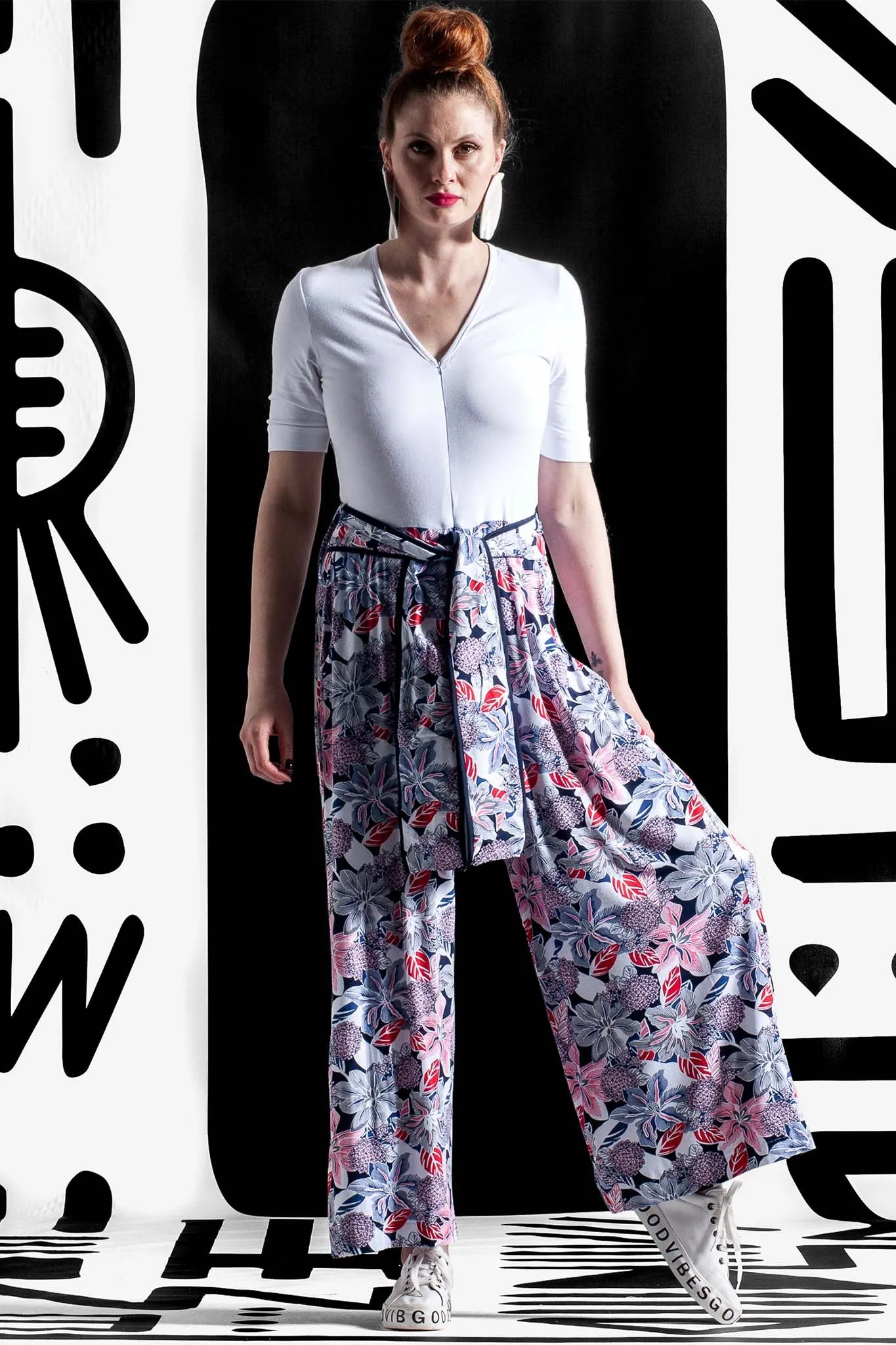 DOREEN Navy Floral Print
