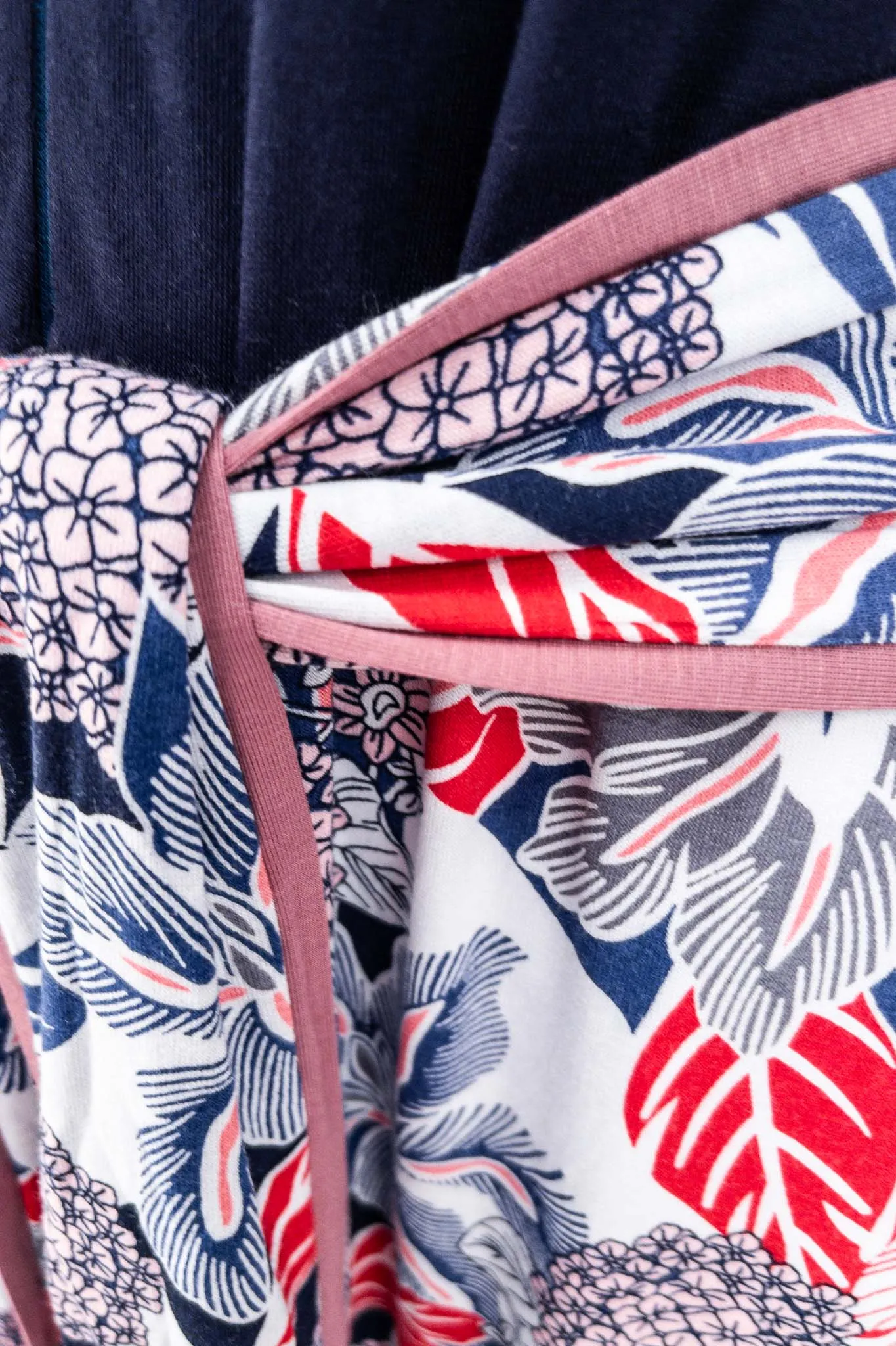 DOREEN Navy Floral Print