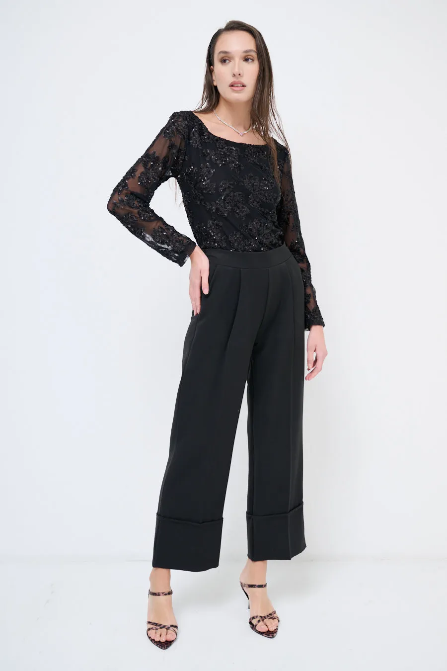 Pleated wide-leg trousers wholesale