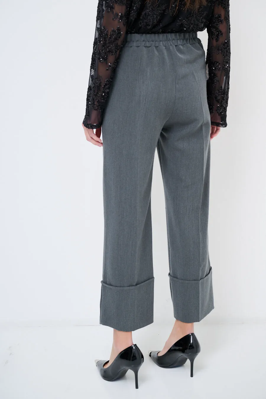 Pleated wide-leg trousers wholesale