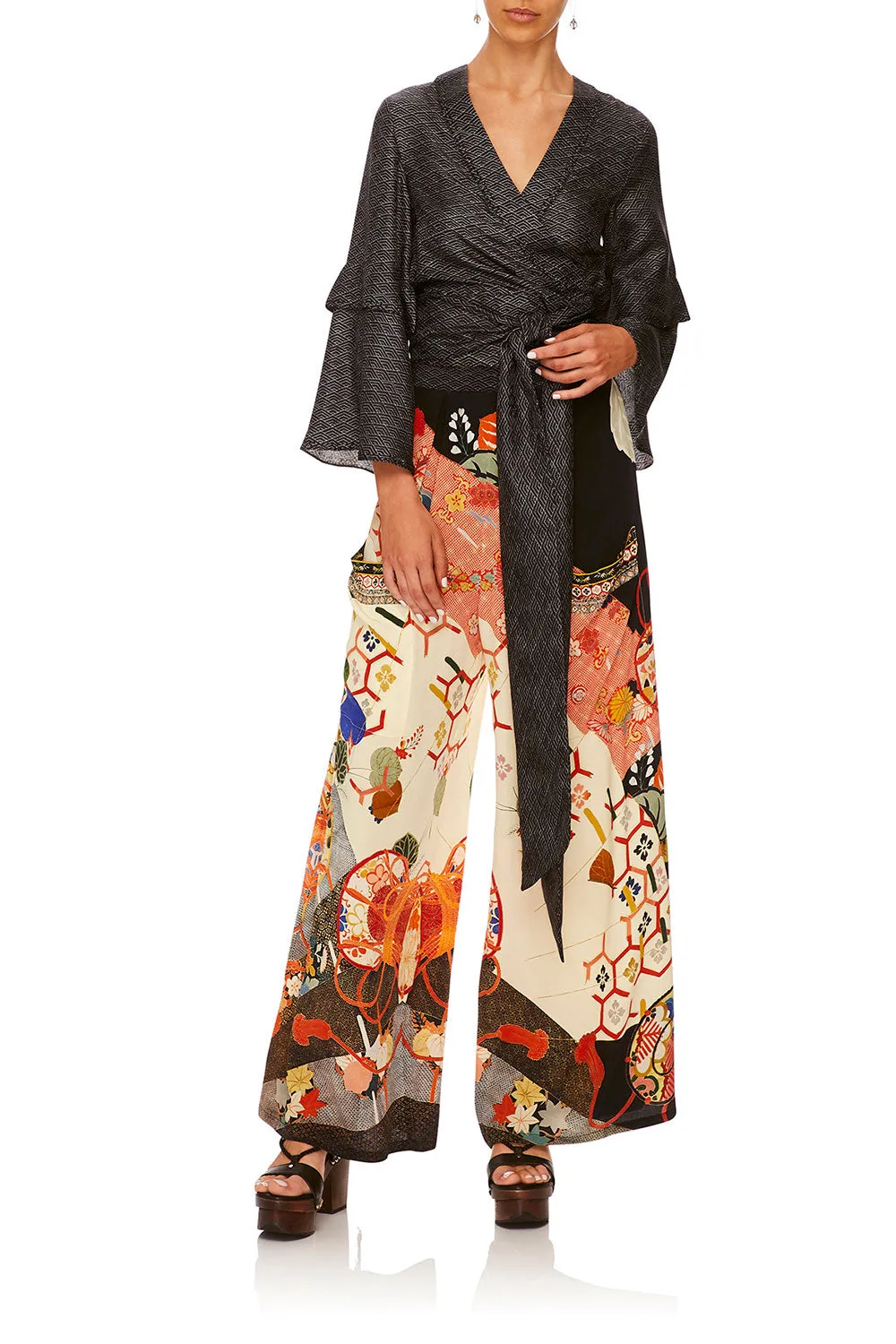 WIDE LEG TROUSER WITH FRONT POCKETS KISSING THE SUN