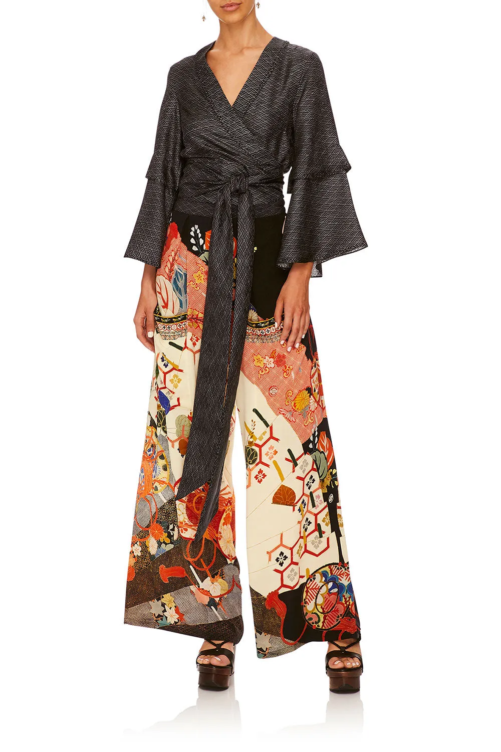 WIDE LEG TROUSER WITH FRONT POCKETS KISSING THE SUN