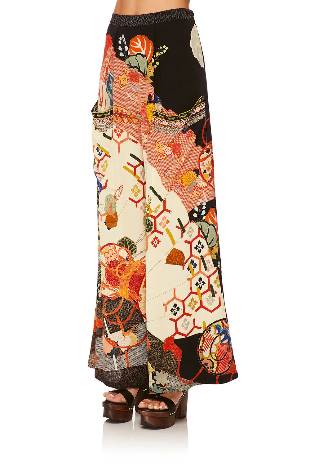 WIDE LEG TROUSER WITH FRONT POCKETS KISSING THE SUN