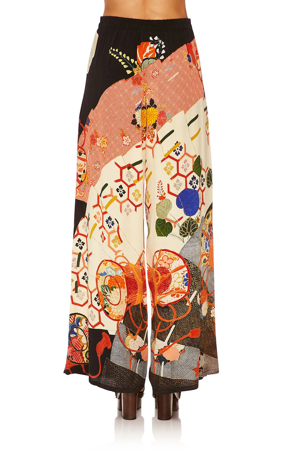 WIDE LEG TROUSER WITH FRONT POCKETS KISSING THE SUN
